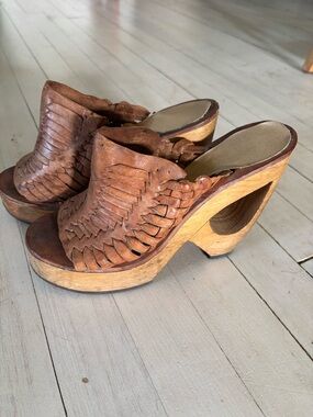 RARE vintage Shoes n Stuff by Frank Sbicca woven platform mules